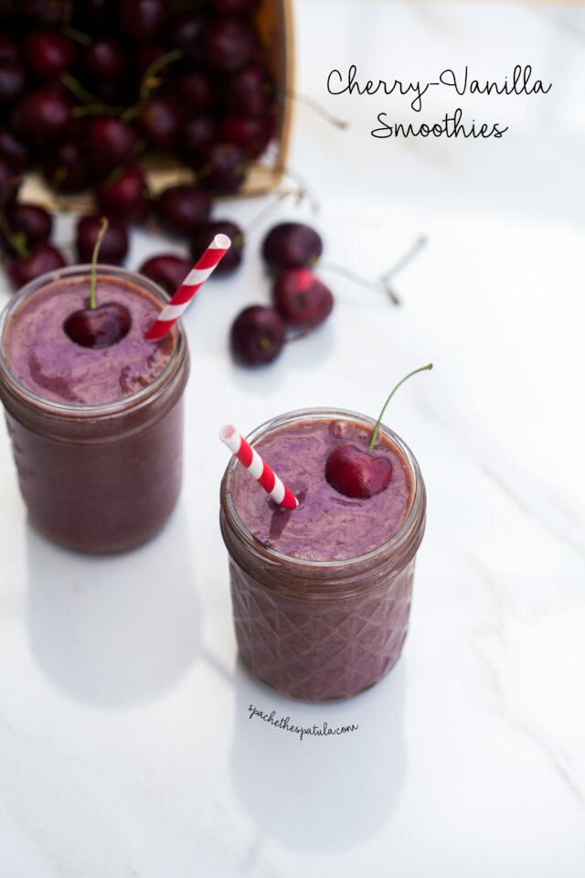 Cool off with this crazy easy smoothie recipe! | www.spachethespatula.com #recipe #vegan